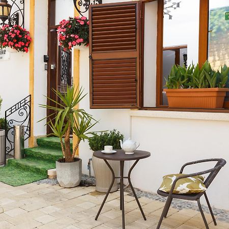 Homelike Guest House Kyrenia  Ngoại thất bức ảnh