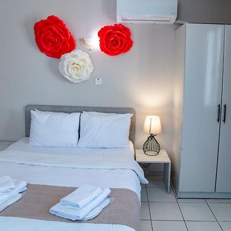 Homelike Guest House Kyrenia  Ngoại thất bức ảnh