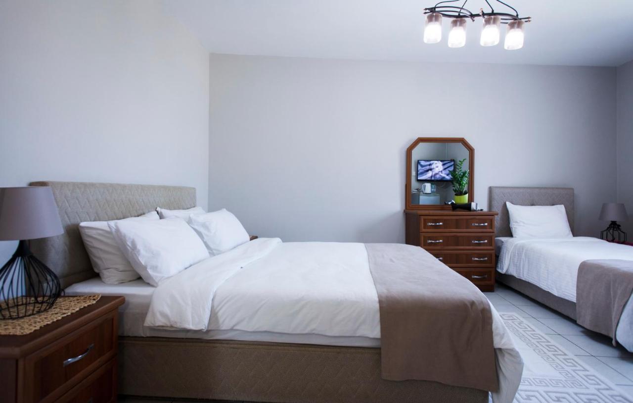 Homelike Guest House Kyrenia  Ngoại thất bức ảnh