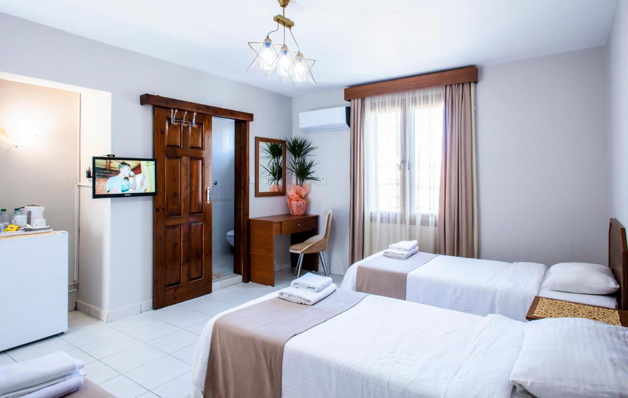 Homelike Guest House Kyrenia  Ngoại thất bức ảnh