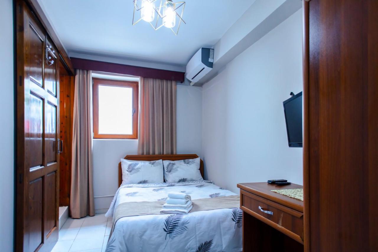 Homelike Guest House Kyrenia  Ngoại thất bức ảnh