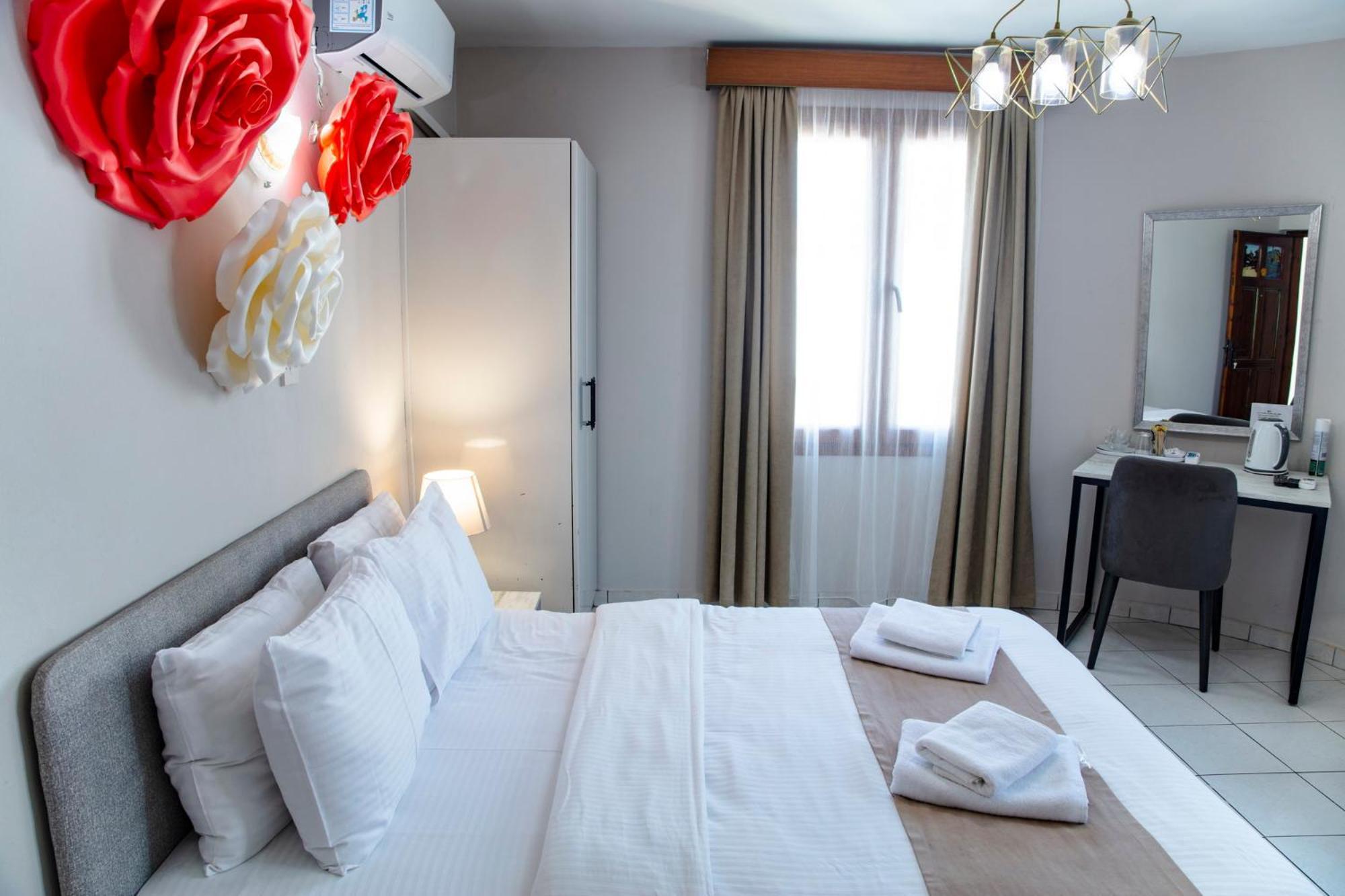 Homelike Guest House Kyrenia  Ngoại thất bức ảnh