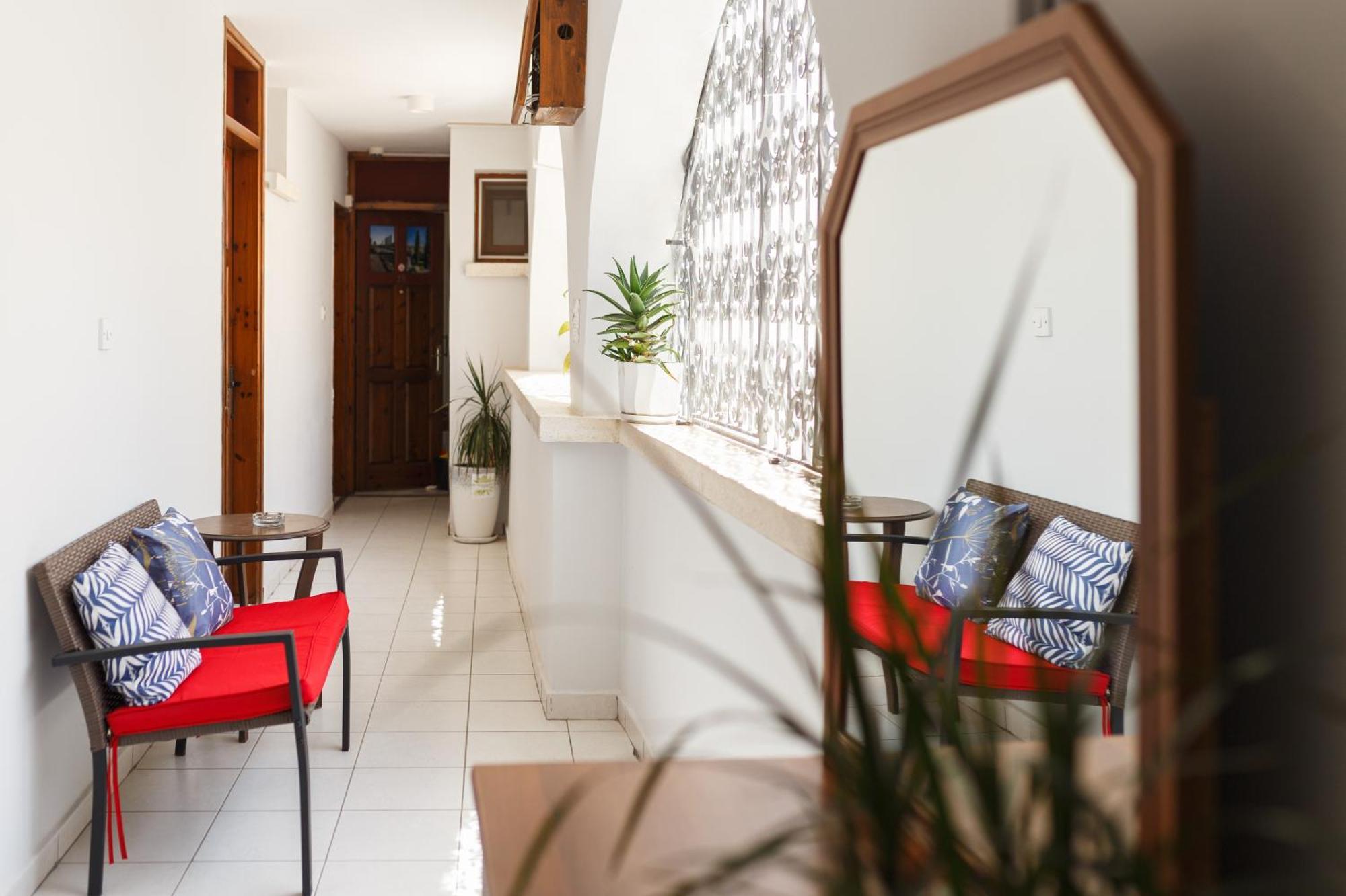 Homelike Guest House Kyrenia  Ngoại thất bức ảnh