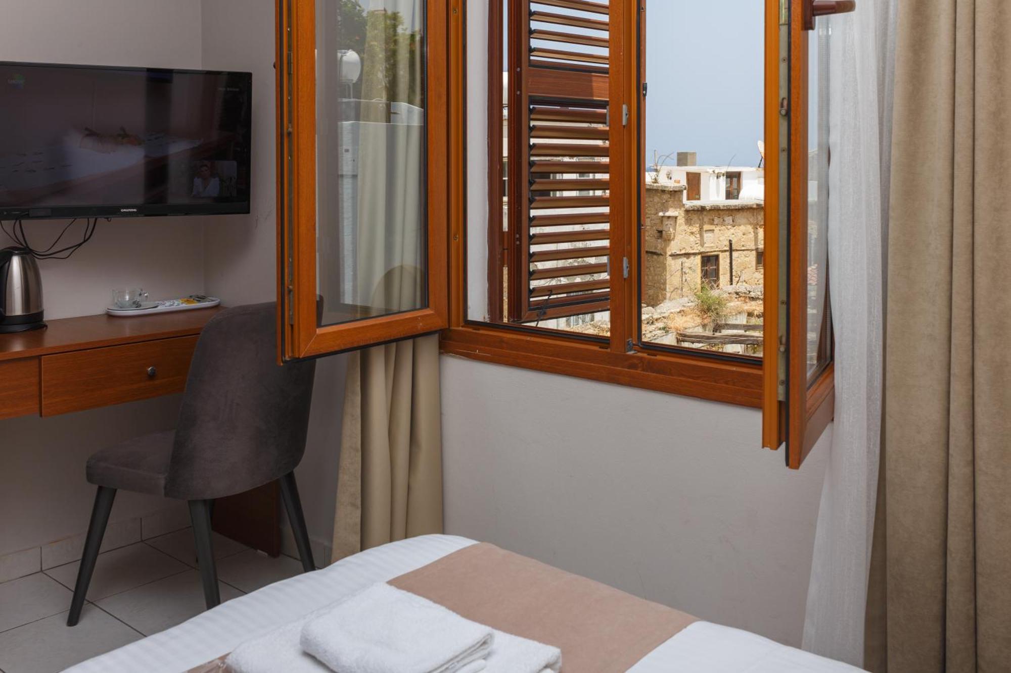 Homelike Guest House Kyrenia  Phòng bức ảnh