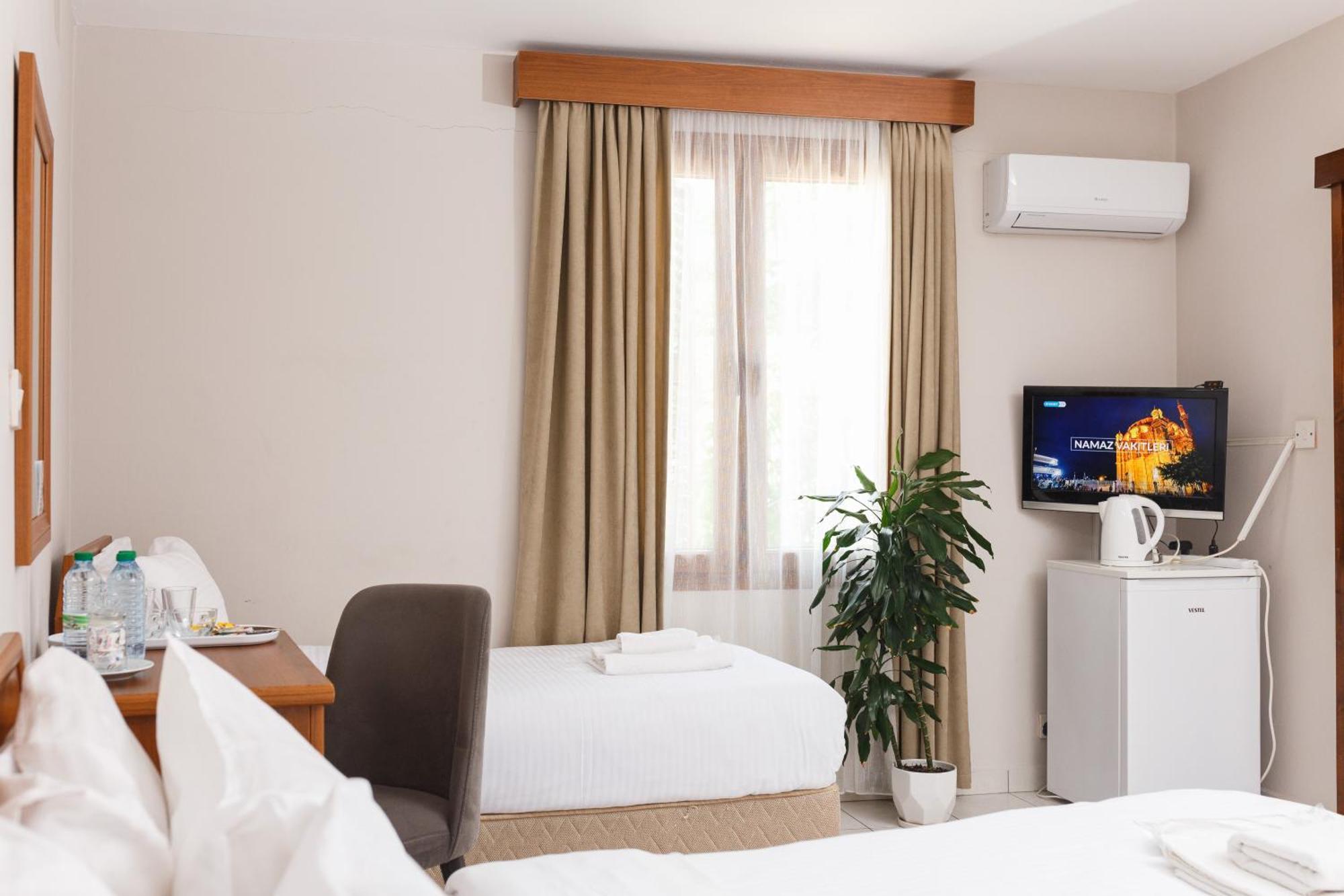 Homelike Guest House Kyrenia  Ngoại thất bức ảnh